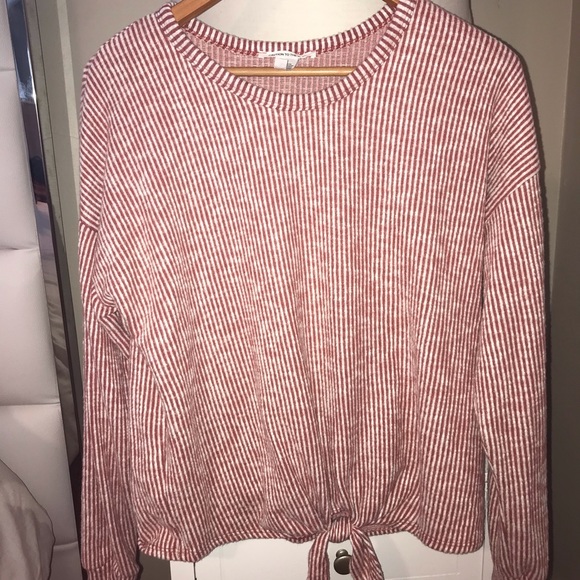 Stripped dark red front tie sweater - Picture 2 of 4